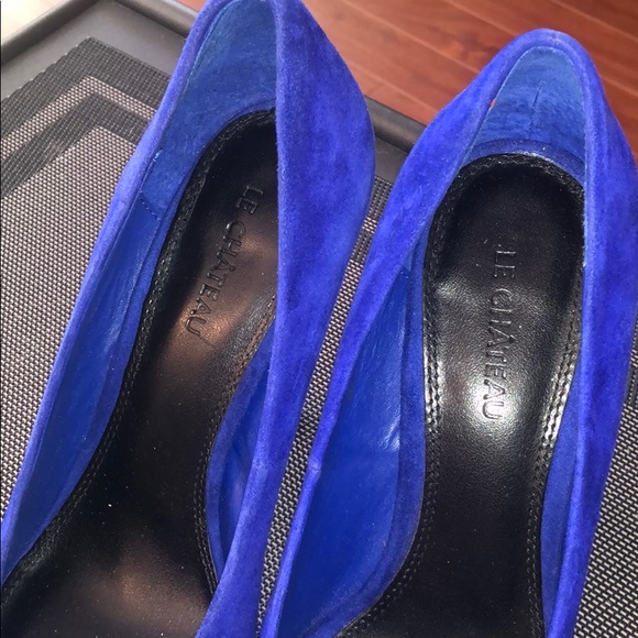 Le Chateau shoes . Heels. Royal blue - Picture 5 of 7